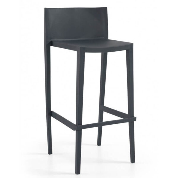 Taburete alto de plástico antracita con respaldo, apilable y resistente a rayos UV, ideal para uso en interiores y exteriores.