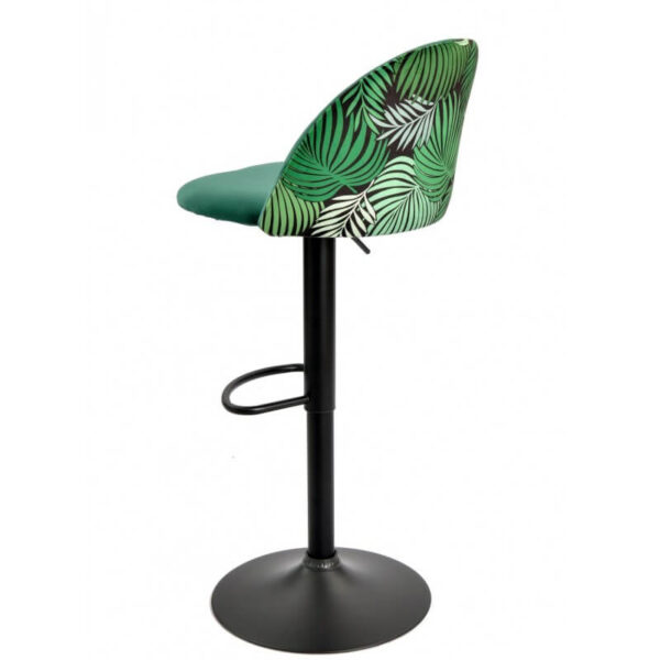 Taburete Flor en tejido velvet verde con trasera floral, estructura metálica negra y altura ajustable, ideal para barras y mesas altas.