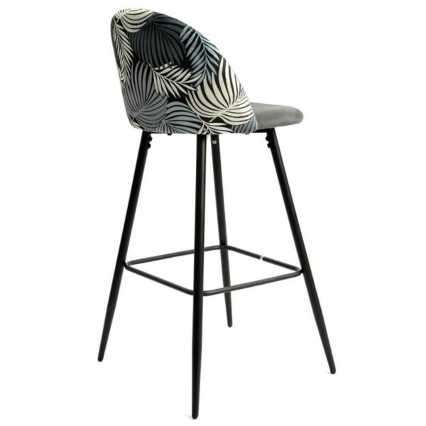 Taburete floral con respaldo decorado, tapizado en terciopelo gris y estructura metálica negra.