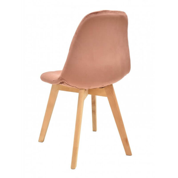 Silla de comedor tapizada en velvet con base de madera de haya, ideal para comedores modernos y elegantes.
