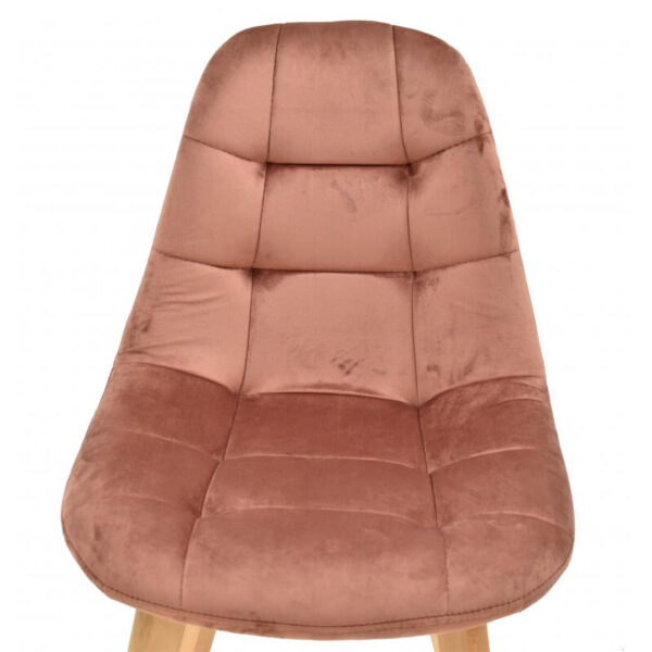 Silla de comedor tapizada en velvet con base de madera de haya, ideal para comedores modernos y elegantes.