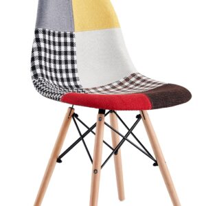 Silla tapizada star 47 pat24 con diseño patchwork multicolor y base de madera de haya